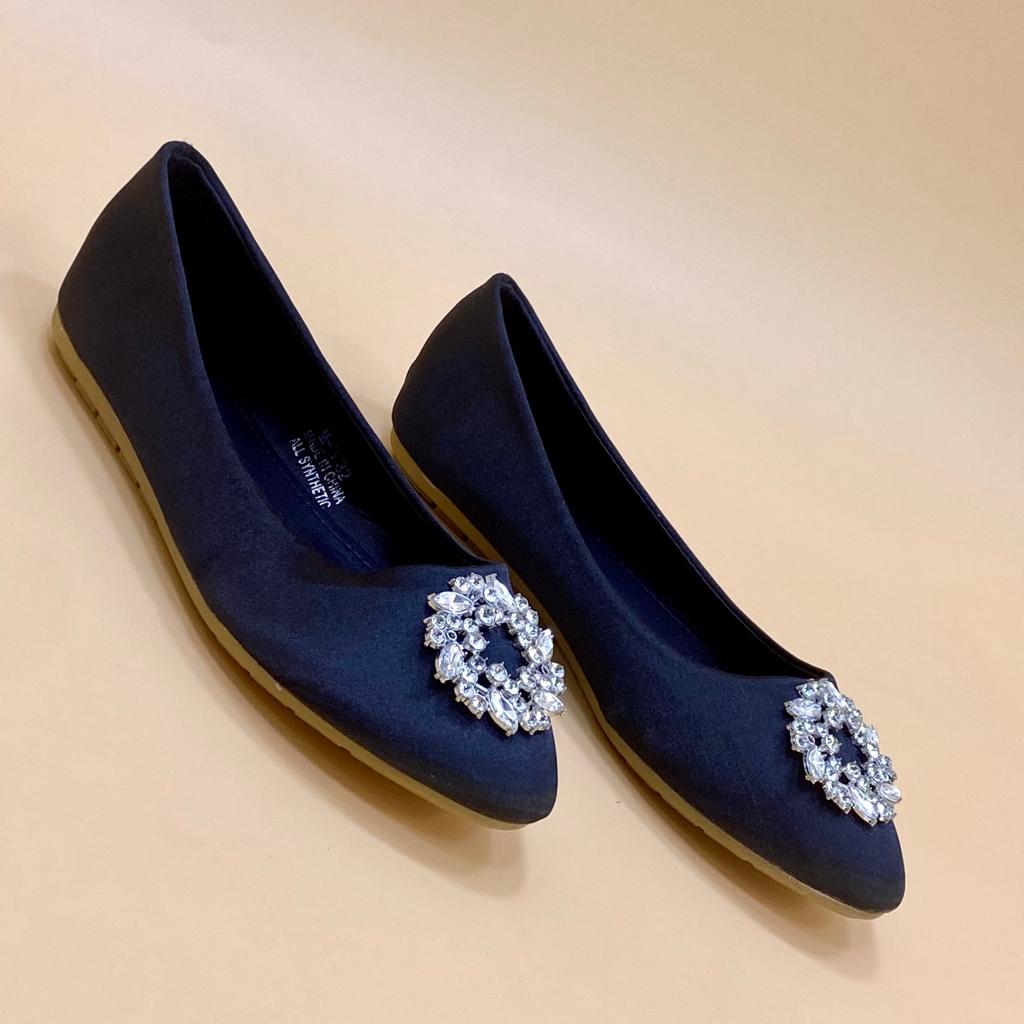 NEW , KIDS SHOES K26 SIZE FROM 25 TO 36