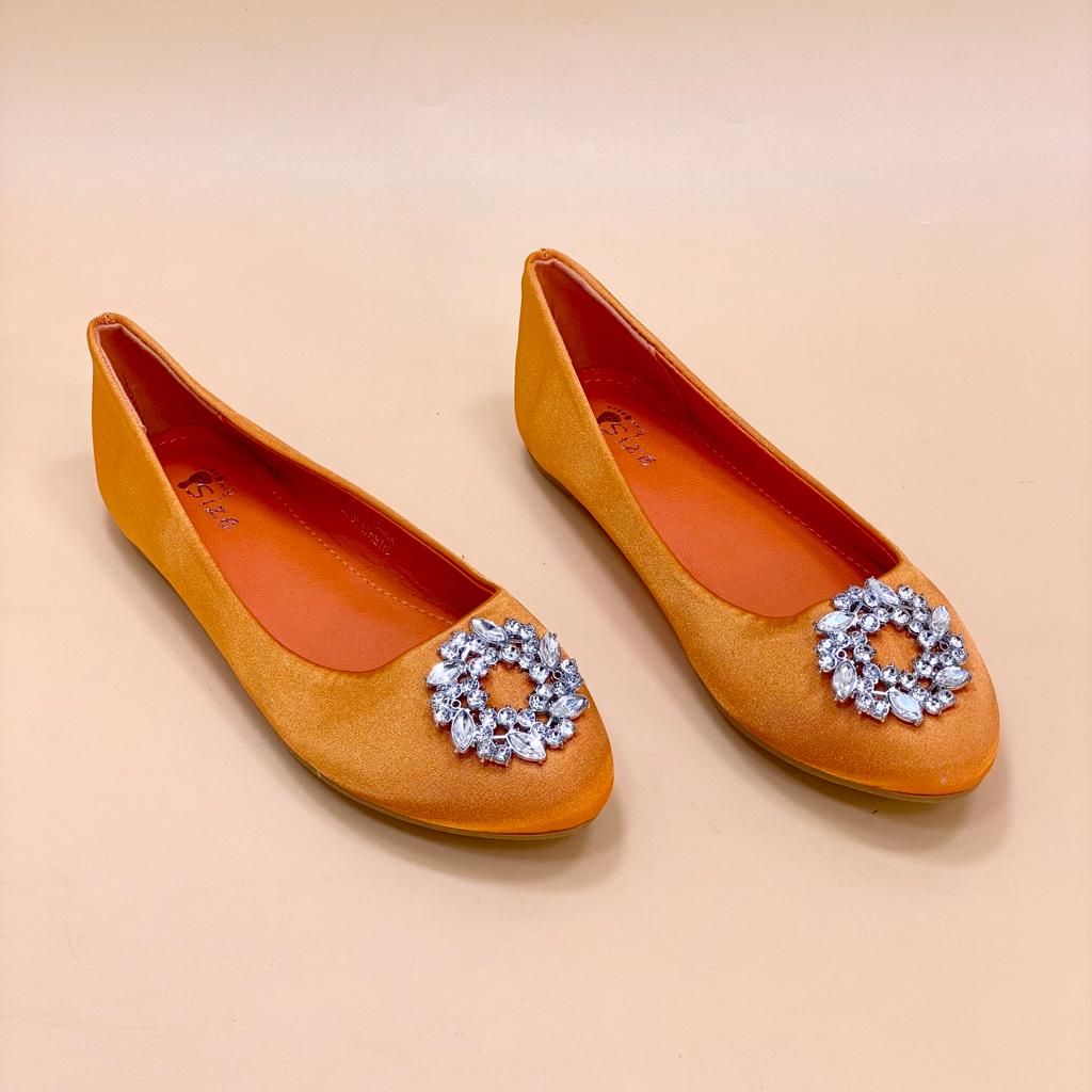 NEW , KIDS SHOES K26 SIZE FROM 25 TO 36