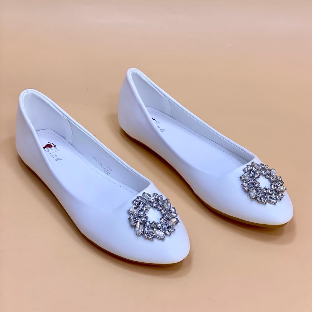 NEW , KIDS SHOES K26 SIZE FROM 25 TO 36