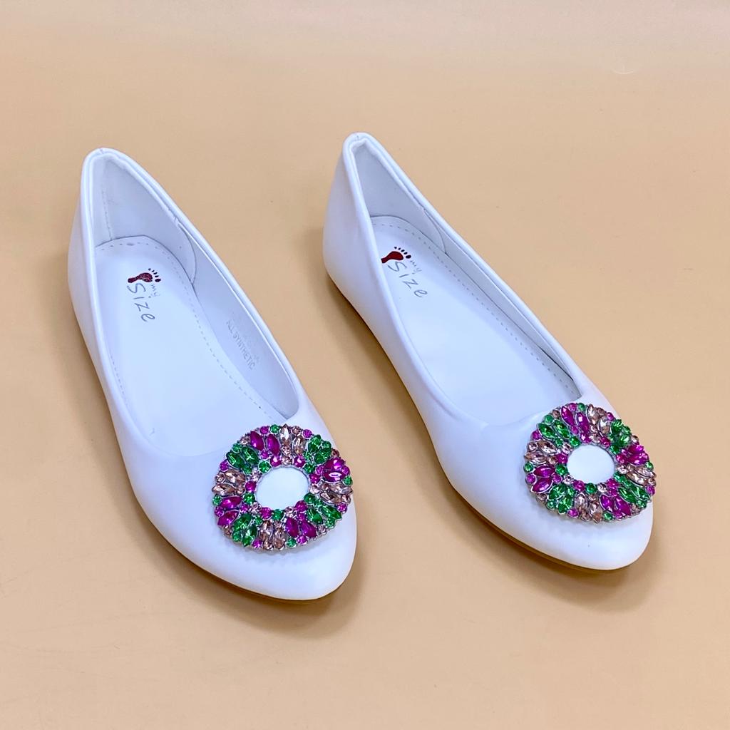 NEW , KIDS SHOES K21 SIZE FROM 25 TO 36