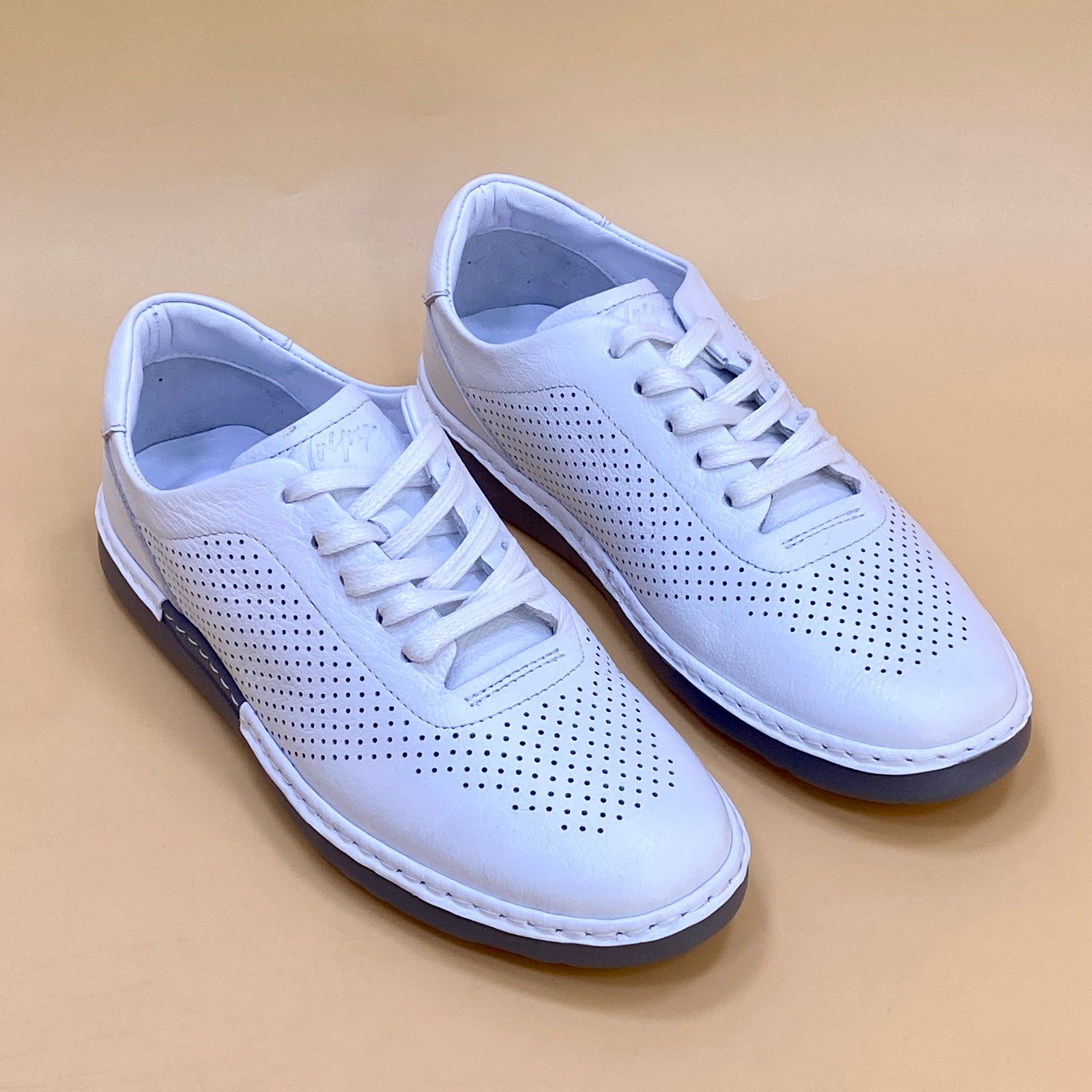NEW , MADE IN TURKEY GENUINE LEATHER MEN SHOES M205