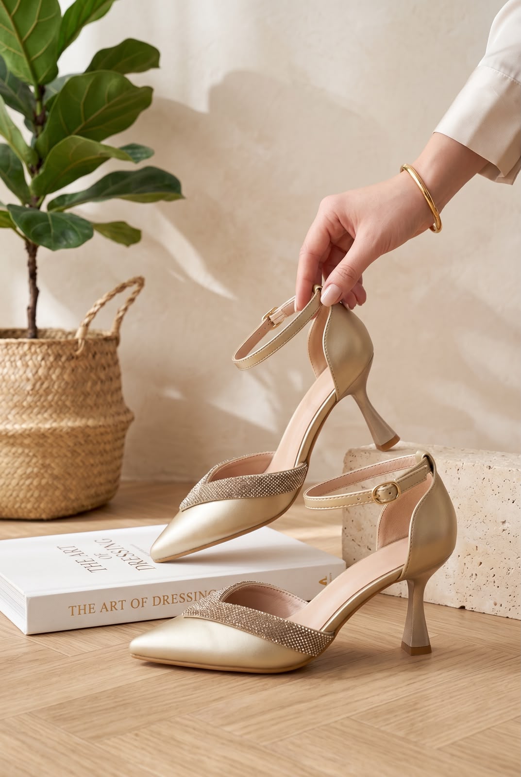 NEW ,  WOMEN SHOES HEELS W104