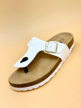 NEW , WOMEN SLIPPERS S43