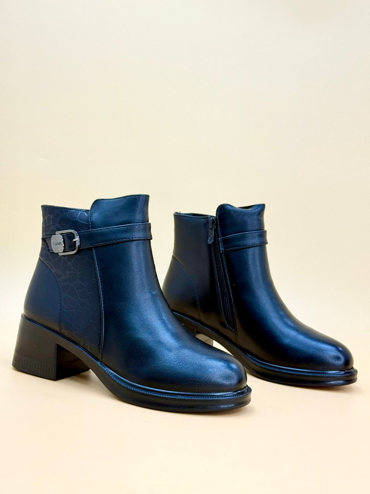 WOMEN SHOSE WW103