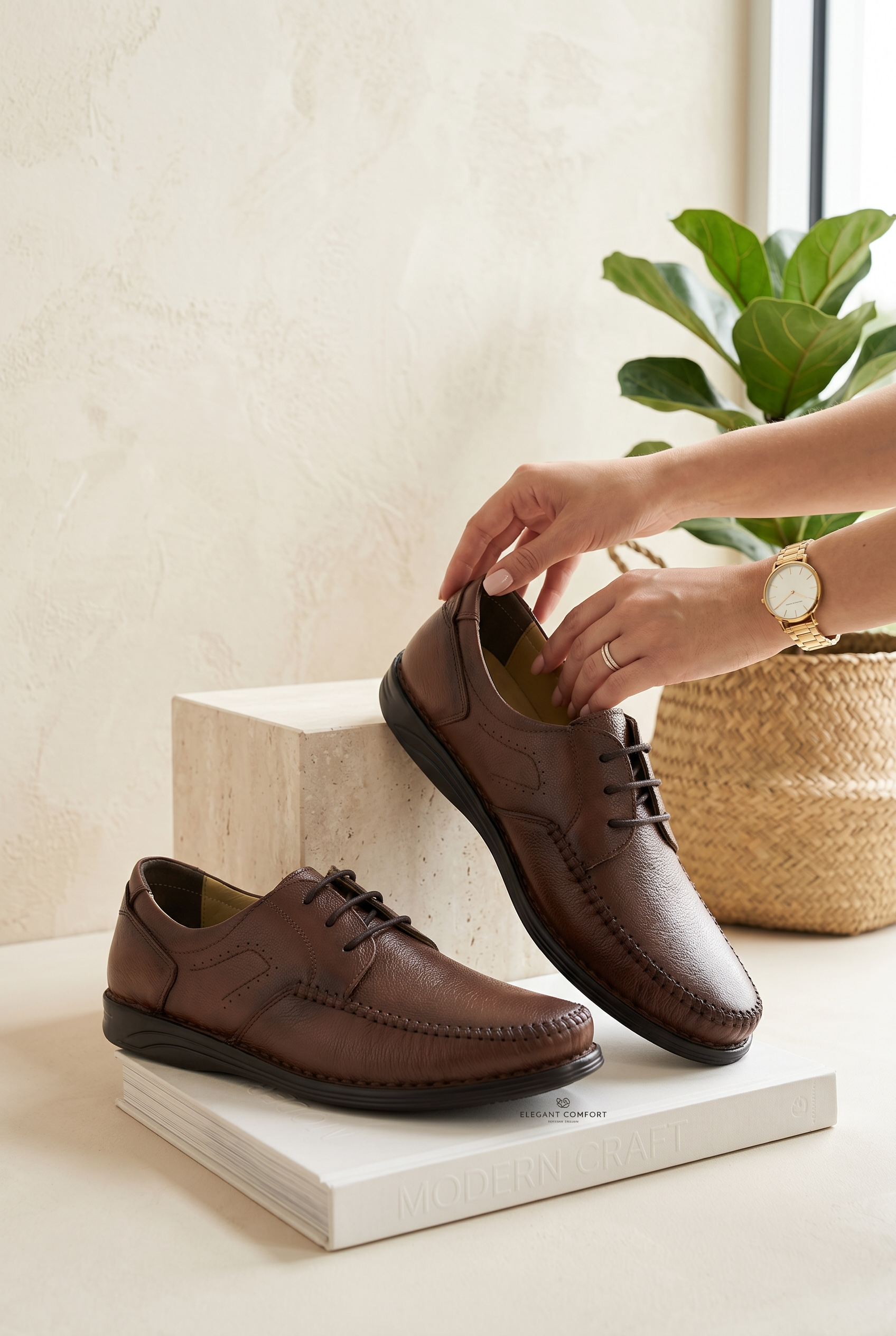 NEW ,  MADE IN TURKEY GENUINE LEATHER MEN SHOES M177