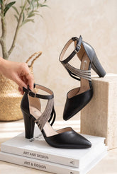 NEW ,  WOMEN SHOES HEELS W107