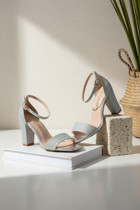 WOMEN SHOES HEELS W8