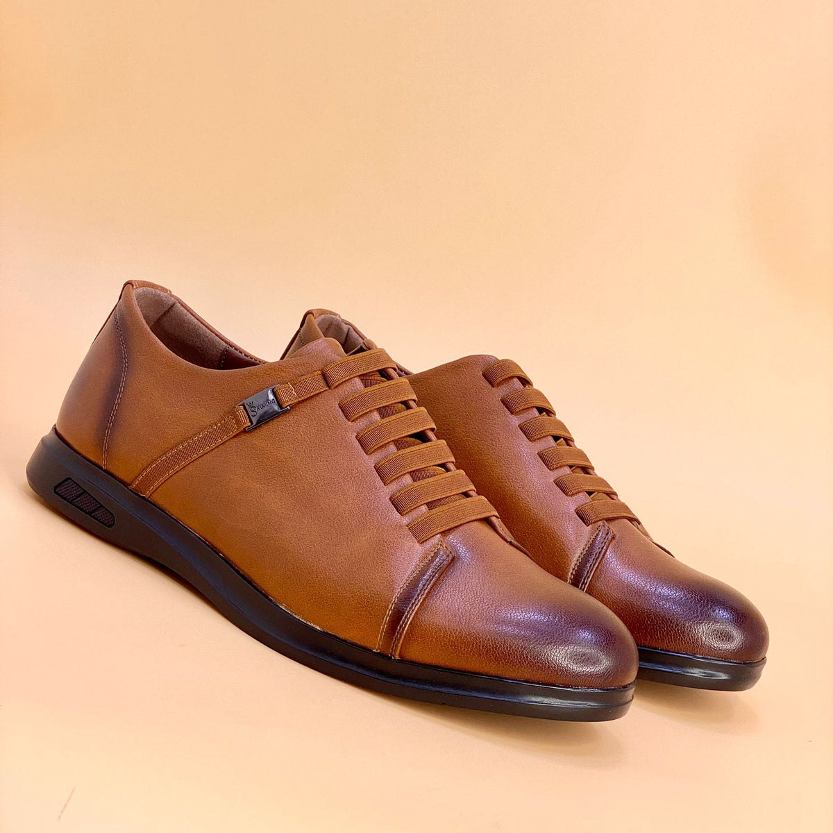 NEW ,  MEN SHOES  M233, MADE IN CHINA