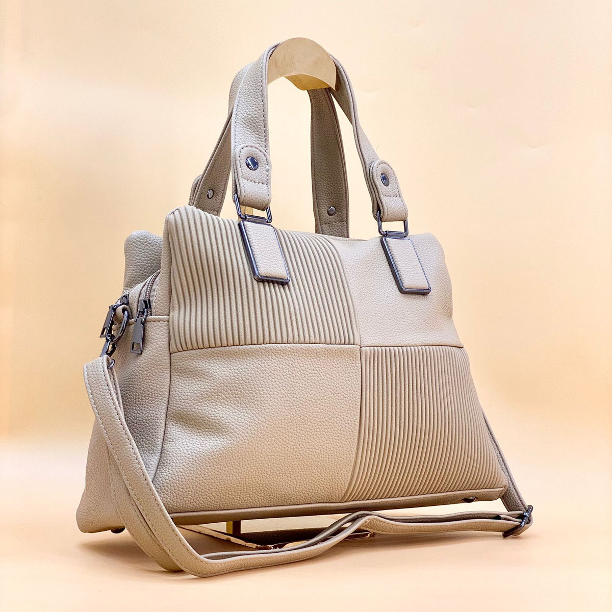 NEW 2024 ,  WOMEN HANDBAGS B65