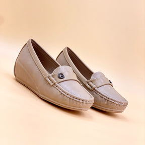 NEW , WOMEN SHOES W681