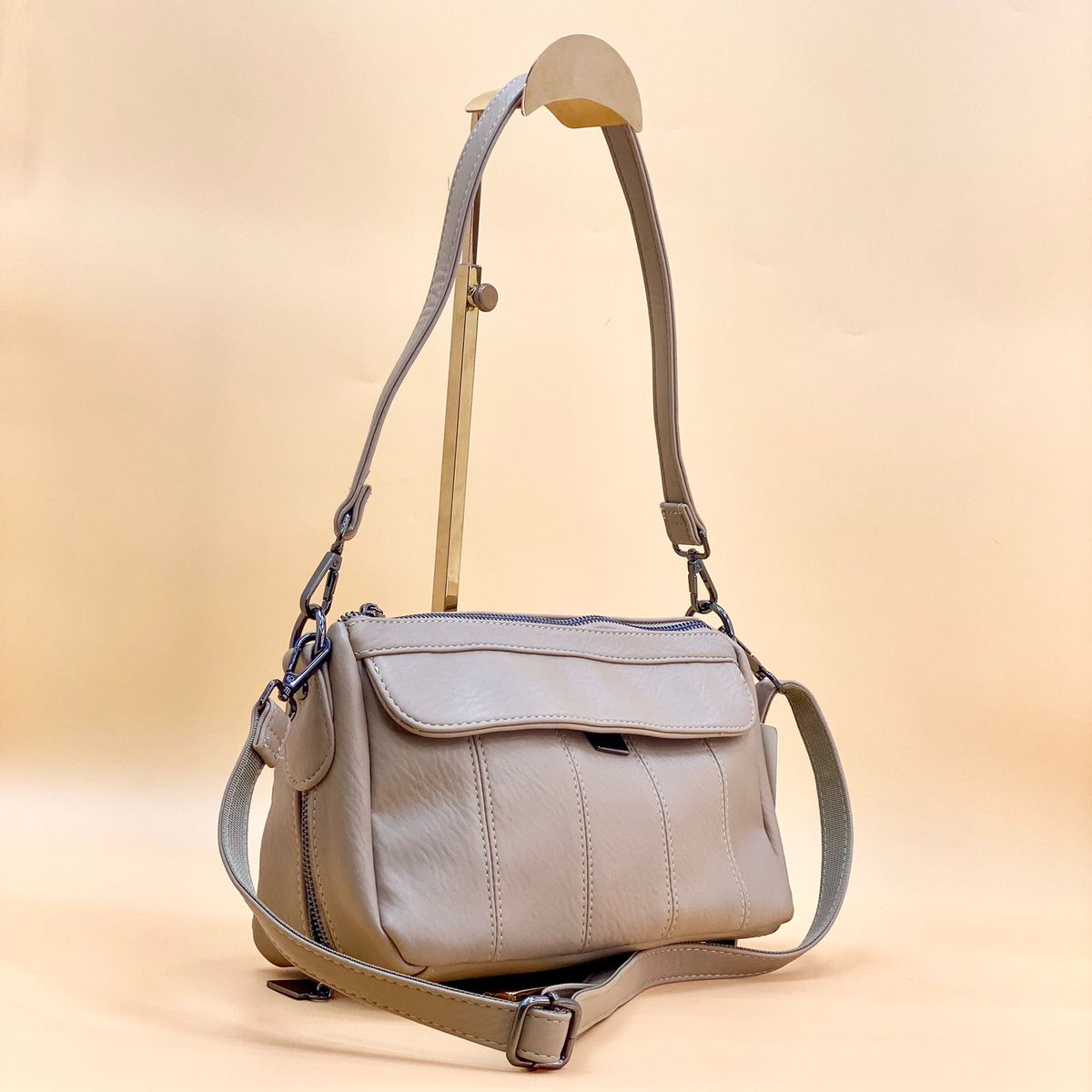 NEW 2024 ,  WOMEN HANDBAGS B67