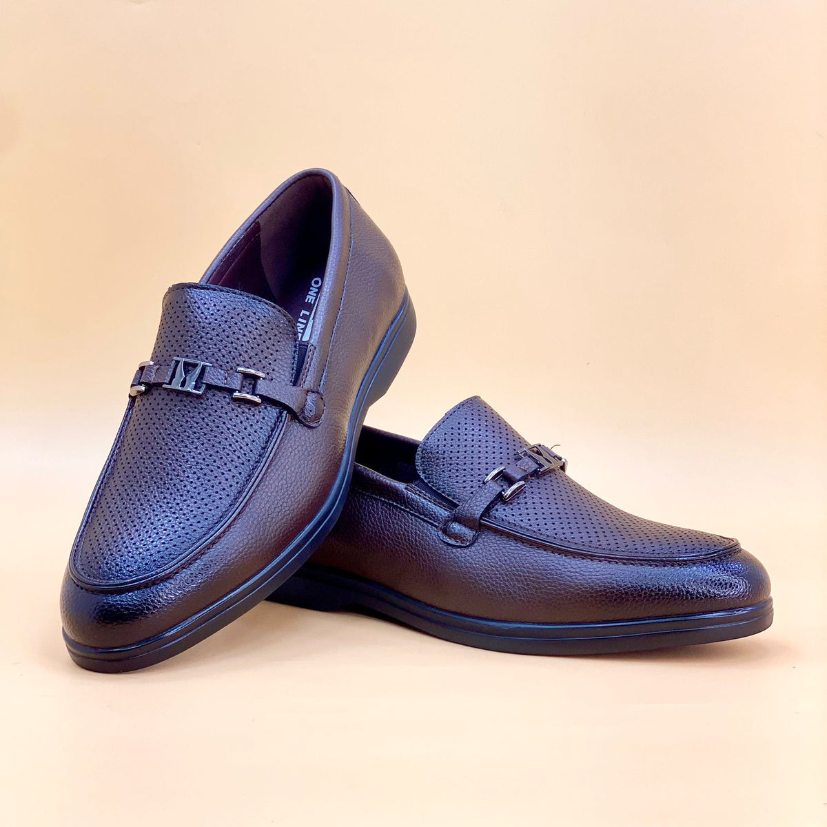 NEW ,  MEN SHOES  M922, MADE IN CHINA