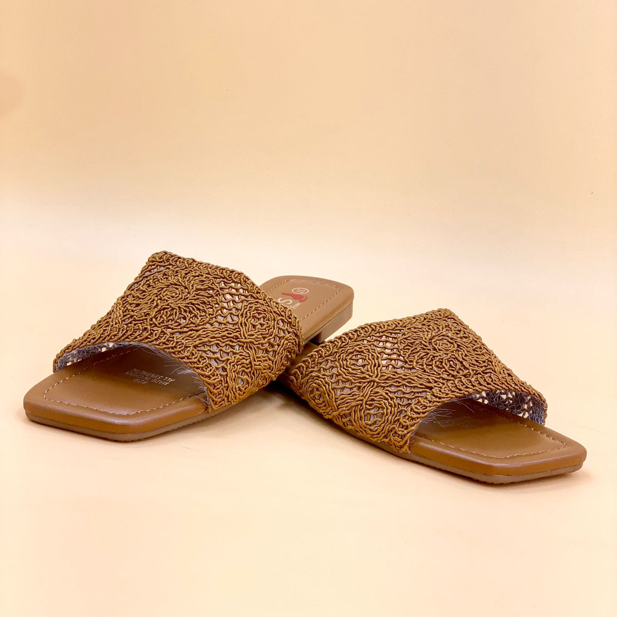 NEW , WOMEN SLIPPERS S7