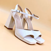 NEW ,  WOMEN SANDAL W523