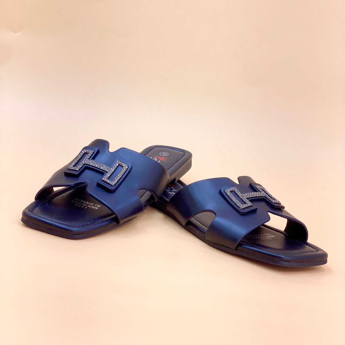 NEW , WOMEN SLIPPERS S500