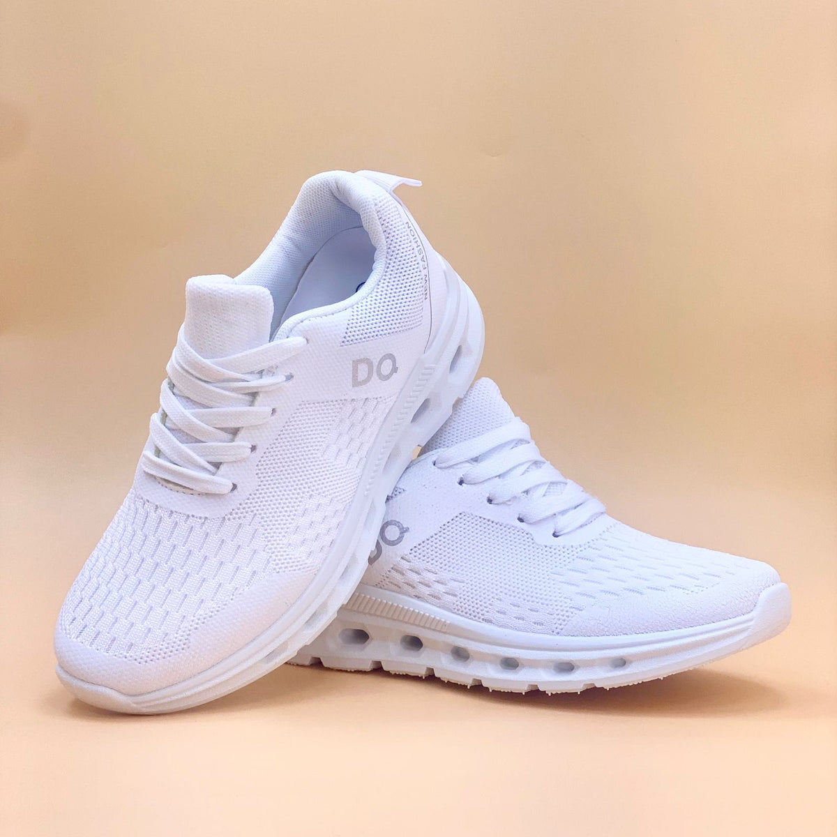 NEW , WOMEN SHOES W349