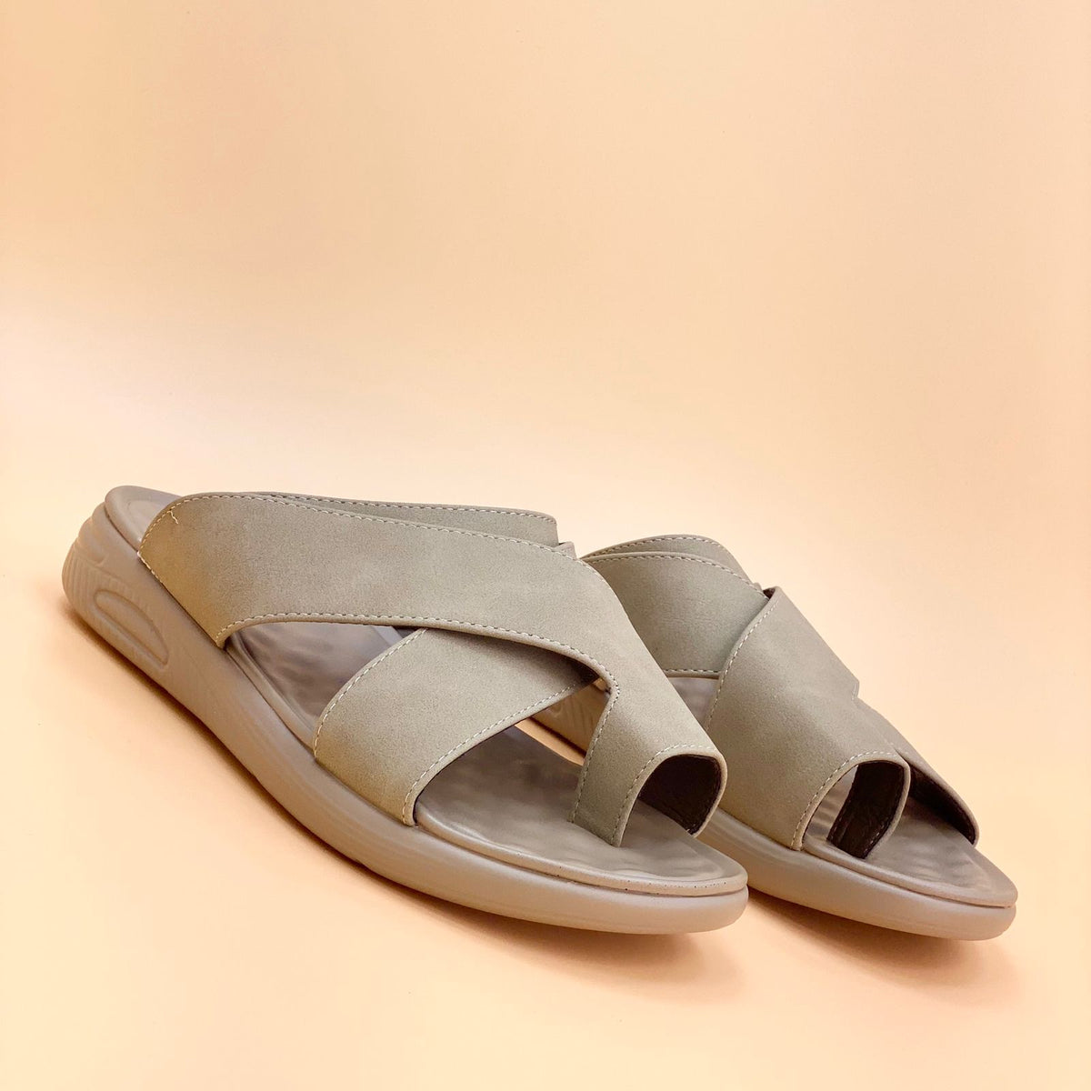 NEW ,  MEN SLIPPER M700