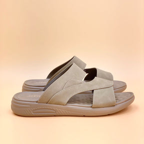 NEW ,  MEN SLIPPER M701