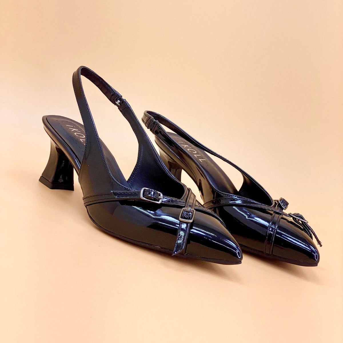 WOMEN SHOES HEELS W300