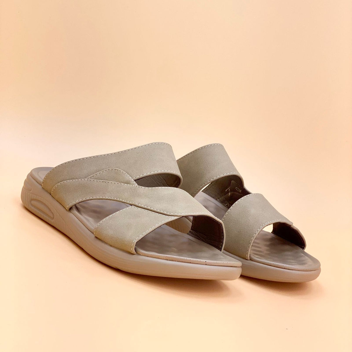 NEW ,  MEN SLIPPER M701