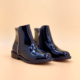 NEW , KIDS BOOTS KW7