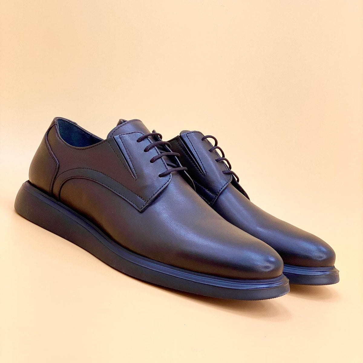 NEW ,  MADE IN TURKEY GENUINE LEATHER MEN SHOES M16