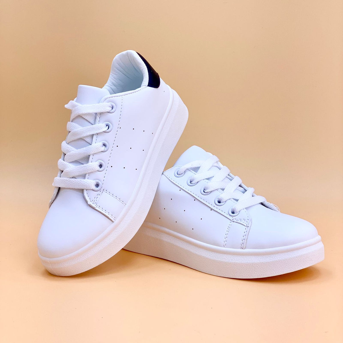 NEW , KIDS BOOTS K90