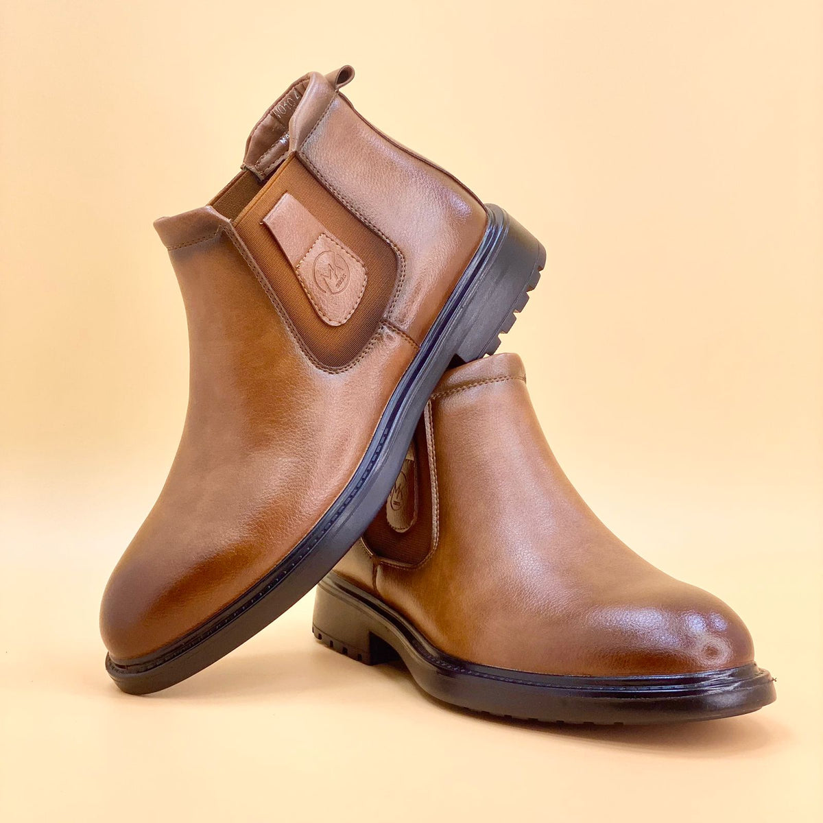 NEW ,  MEN BOOTS  M927 , MADE IN CHINA
