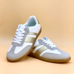 NEW ,  WOMEN FLAT SHOES W491
