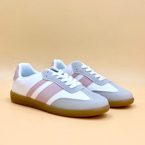 NEW ,  WOMEN FLAT SHOES W491