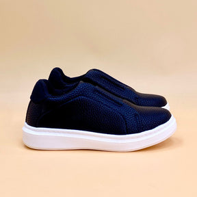 NEW ,  KIDS SHOES SIZE FROM 25 TO 41 K95