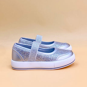 NEW ,  KIDS SHOES SIZE FROM 20 TO 37 K97