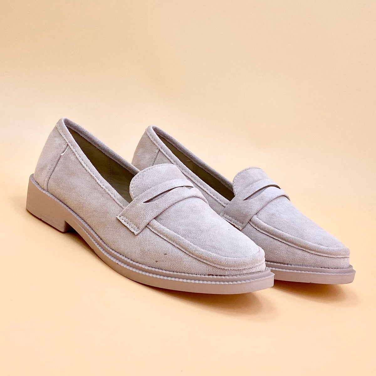 NEW , WOMEN SHOES W835