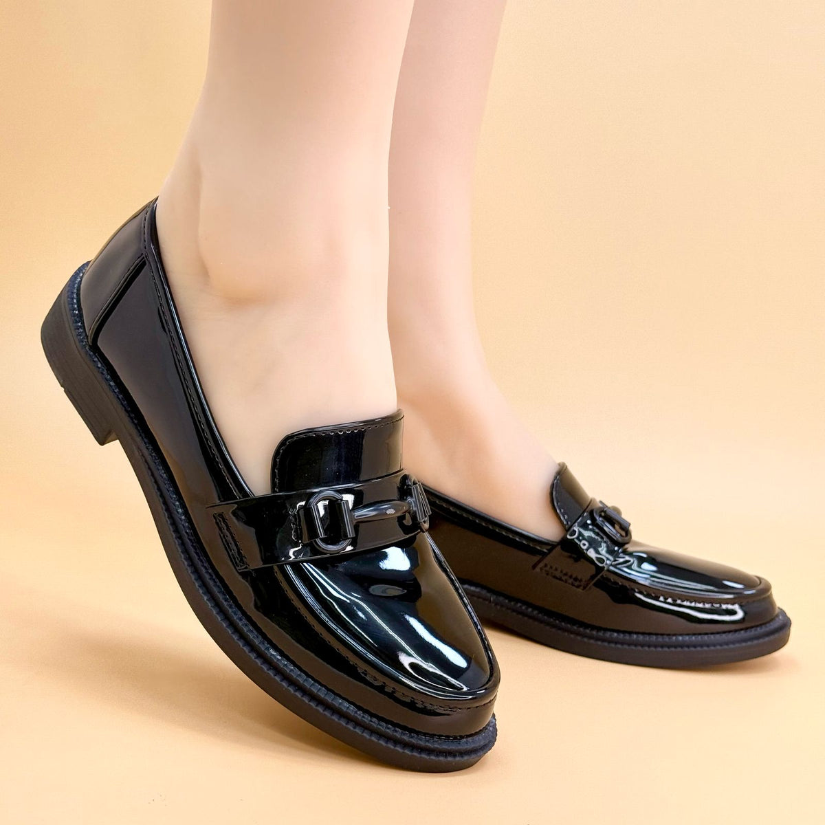 NEW , WOMEN SHOES W836