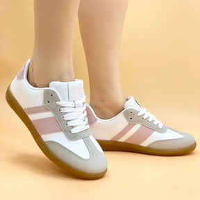 NEW ,  WOMEN FLAT SHOES W491