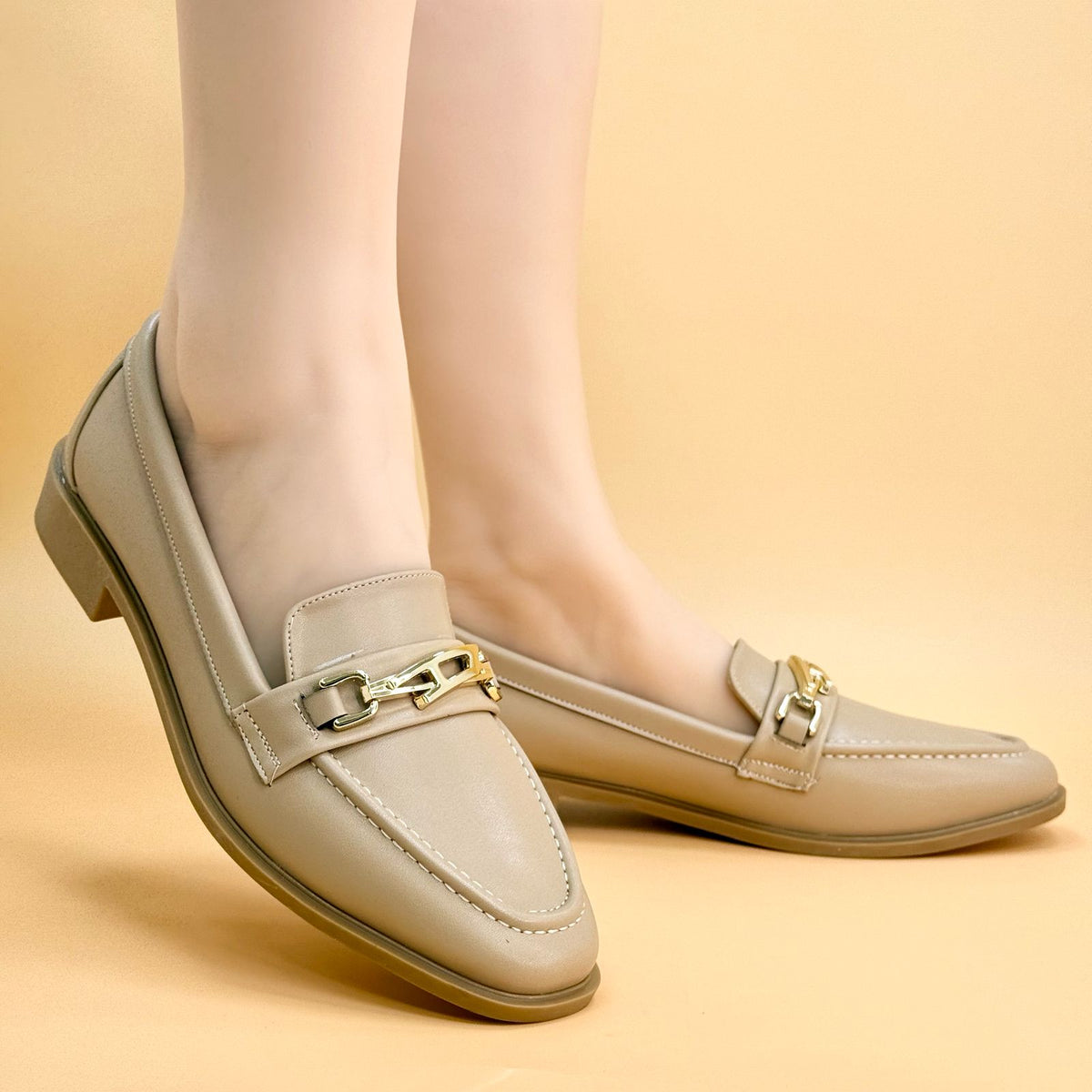 NEW ,  WOMEN FLAT SHOES W453