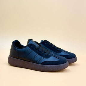 NEW ,  KIDS SHOES SIZE FROM 31 TO 36 K108