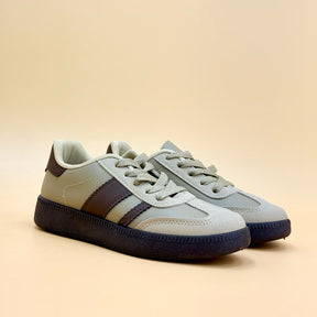 NEW ,  KIDS SHOES SIZE FROM 31 TO 36 K108