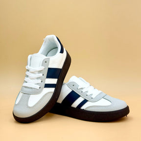 NEW ,  KIDS SHOES SIZE FROM 31 TO 36 K108