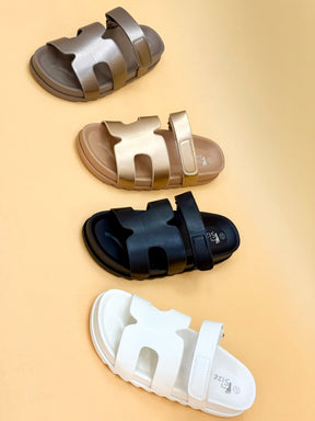 NEW , WOMEN SLIPPERS S69