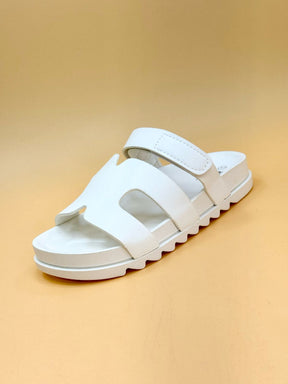 NEW , WOMEN SLIPPERS S69