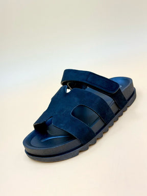 NEW , WOMEN SLIPPERS S52