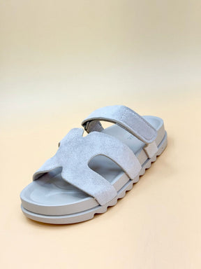 NEW , WOMEN SLIPPERS S52
