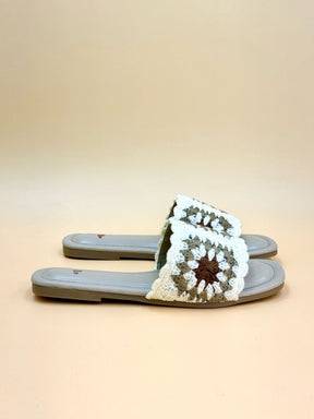 NEW , WOMEN SLIPPERS S56