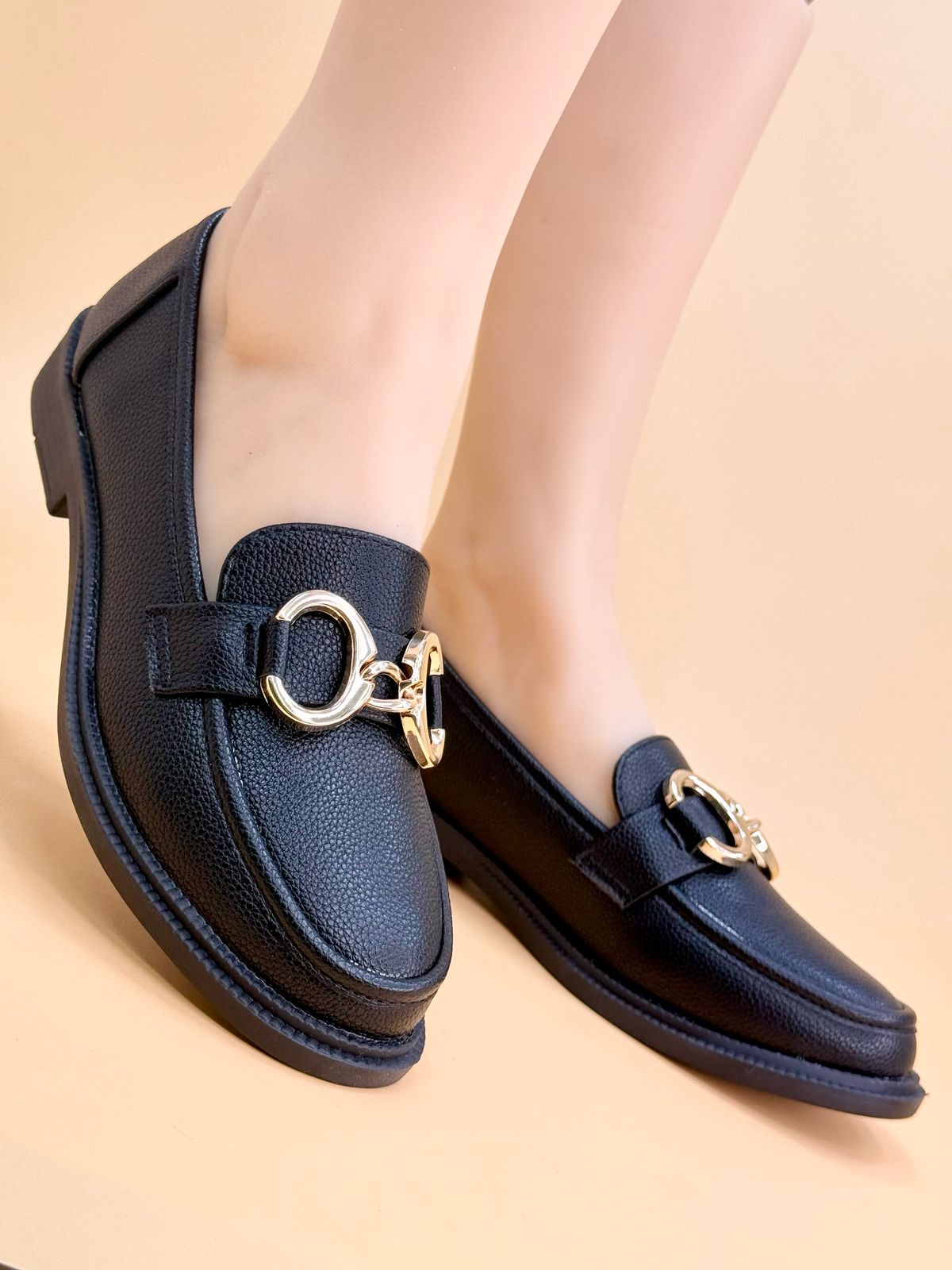 NEW ,  WOMEN FLAT SHOES W503