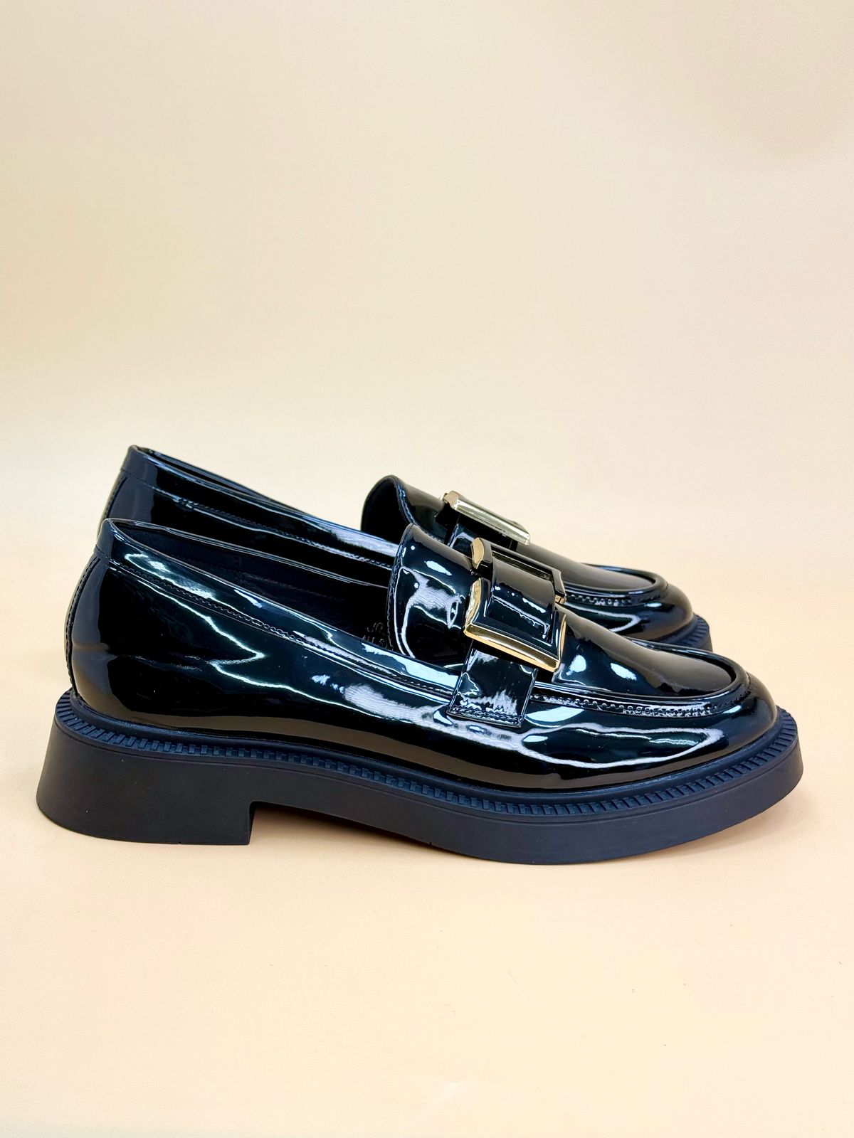 NEW ,  WOMEN FLAT SHOES W498