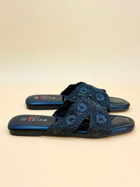 NEW , WOMEN SLIPPERS S17