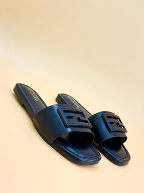 NEW , WOMEN SLIPPERS S19