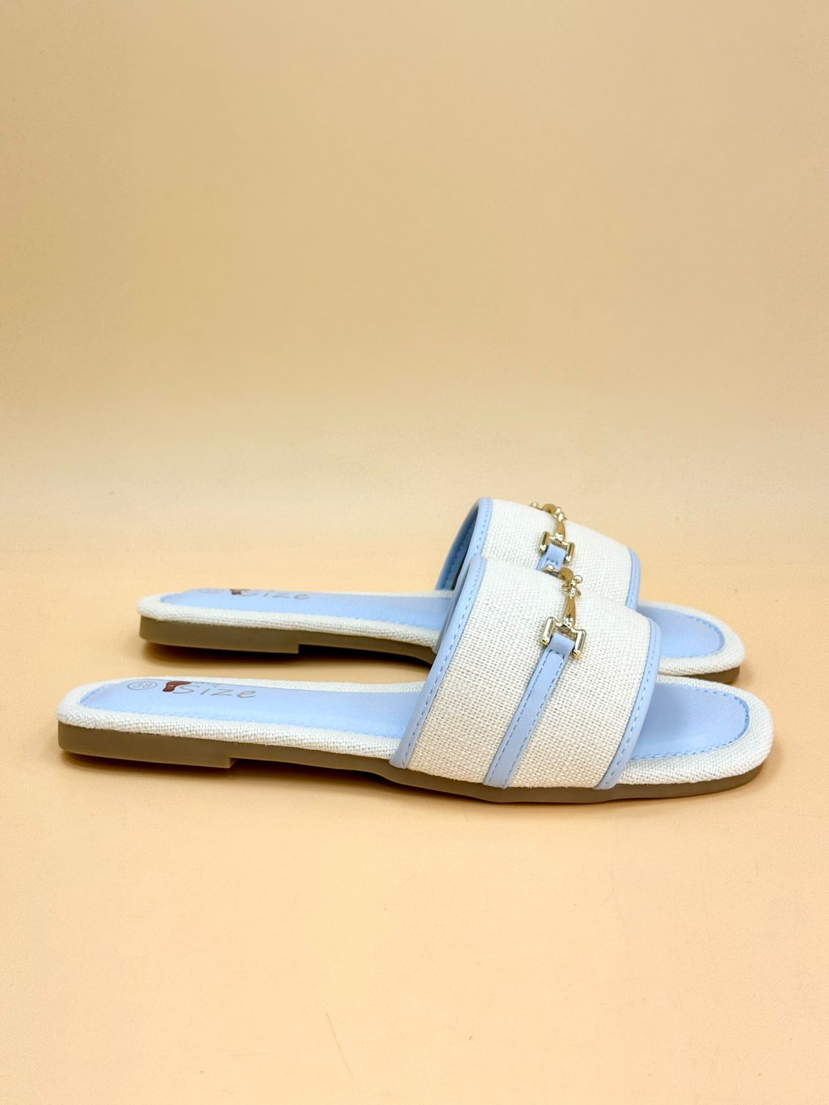 NEW , WOMEN SLIPPERS S16