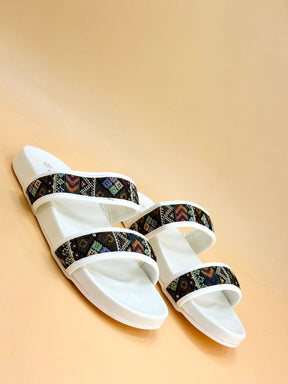 NEW , WOMEN SLIPPERS S7
